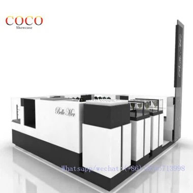 Juvelyrinių dirbinių kioskas gamykloje