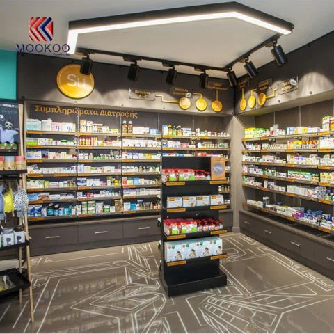 Medinis „Farmacia“ parduotuvės vitrinas